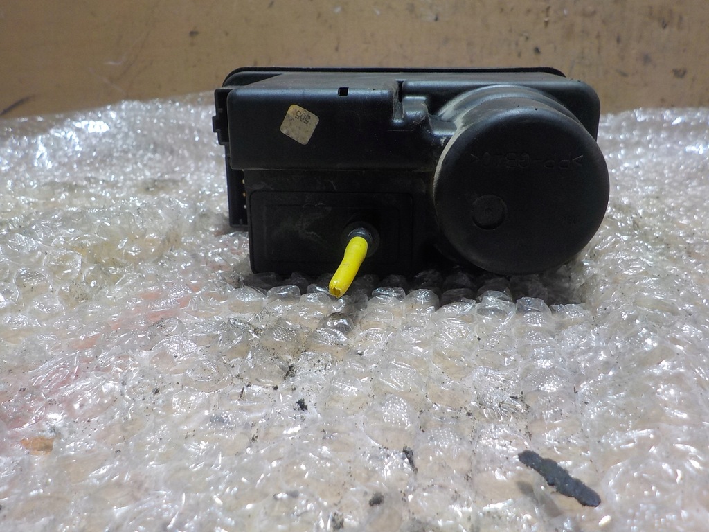 фото №4, Mercedes c помпа замка центрального 2028001445