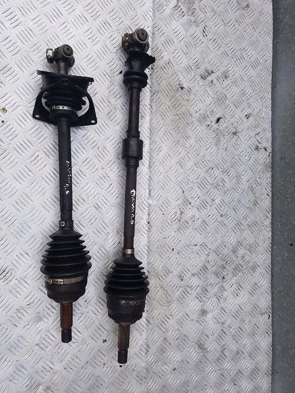 фото №1, Carisma 95-99 1.6 16v приводной вал левая короткий abs
