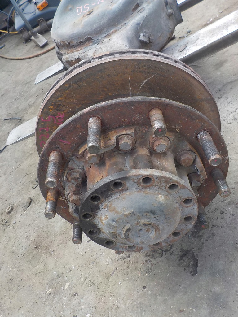 фото №3, Stralis 450 ступиця ліва задня r22,5 10 шпилька