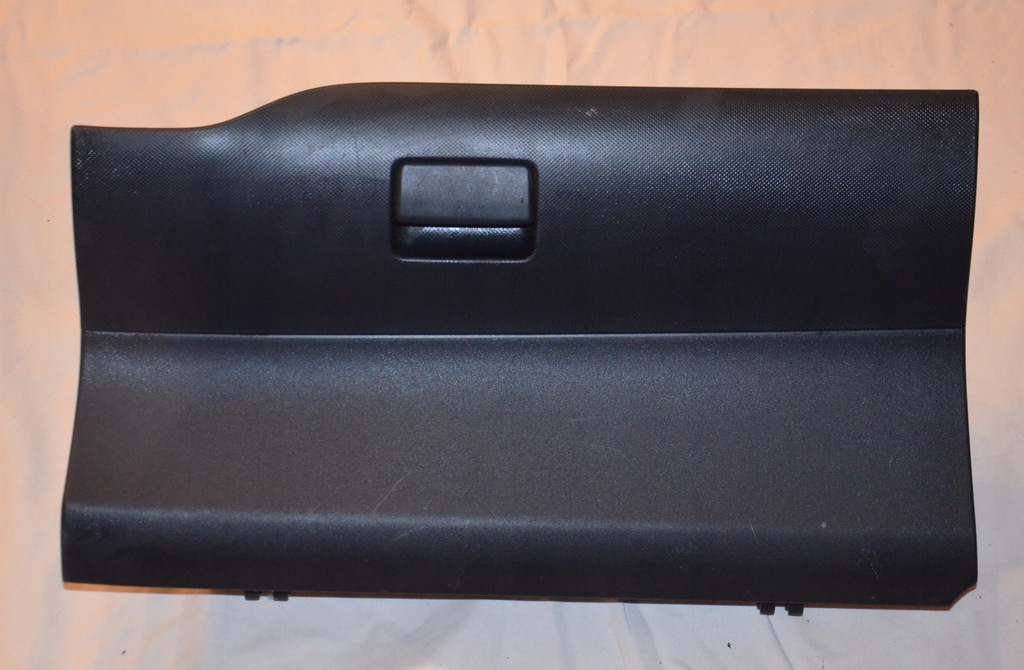 фото №1, Toyota auris i бардачок