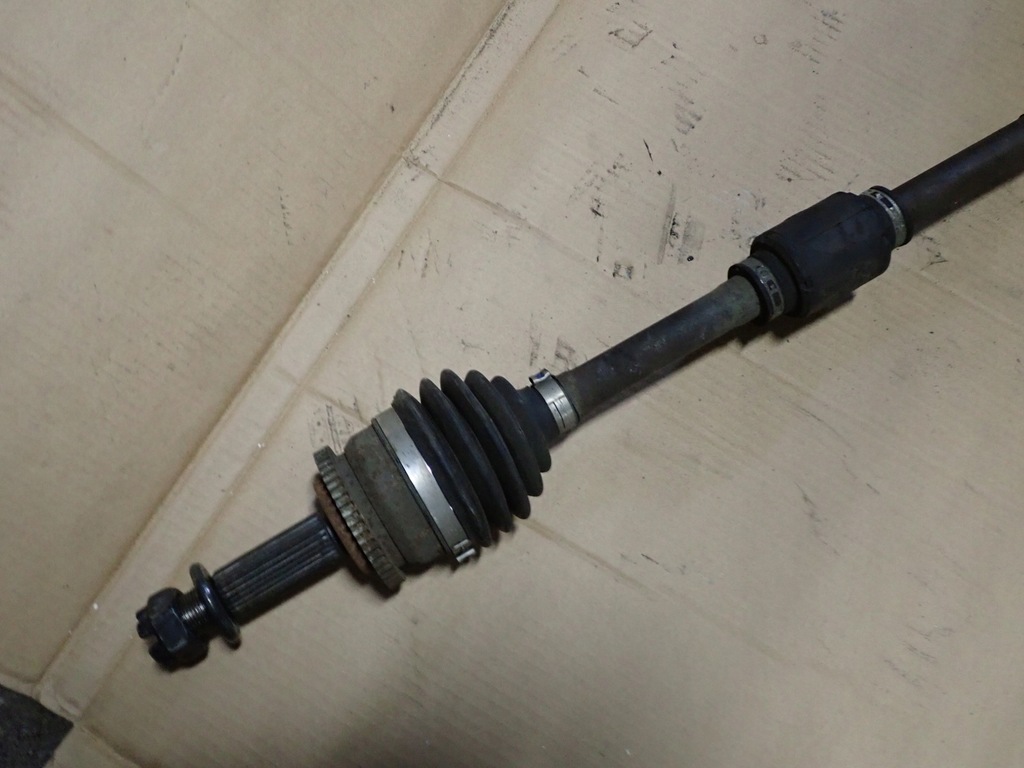 фото №3, Hyundai i20 1,2 бензин 08-10 привідний вал передня права