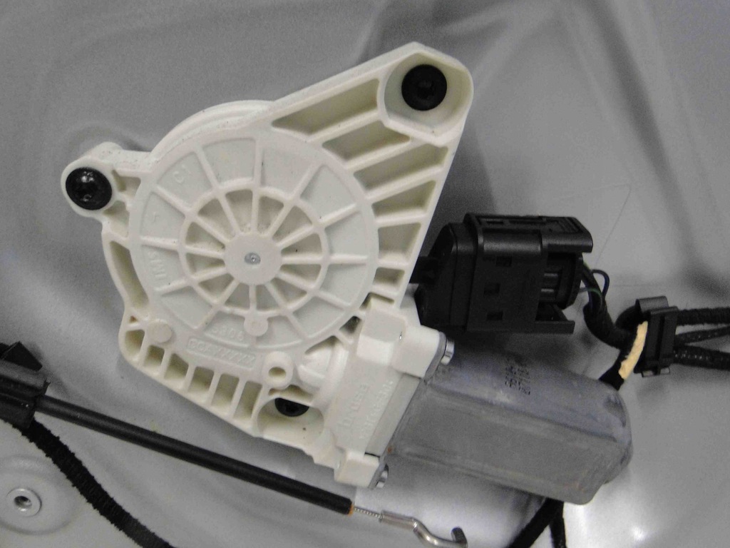 фото №3, Mercedes slc r172 172 подъемник стекло дверь левая