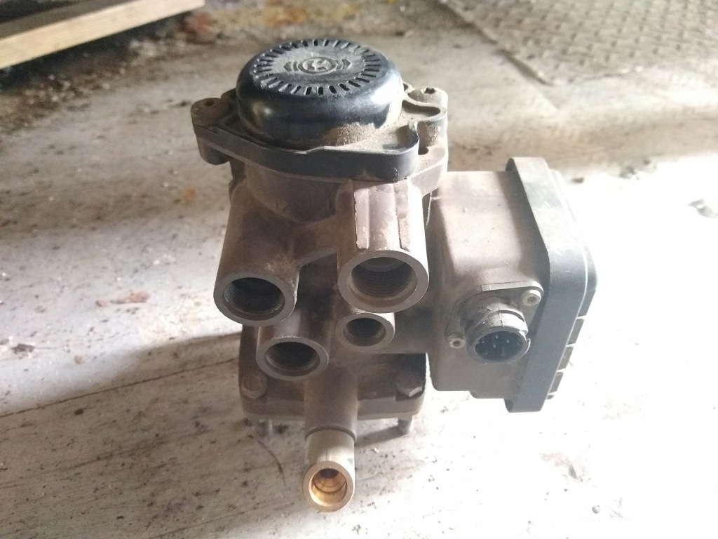 фото №3, Клапан модулятор ebs scania 4 r k000089 1790879