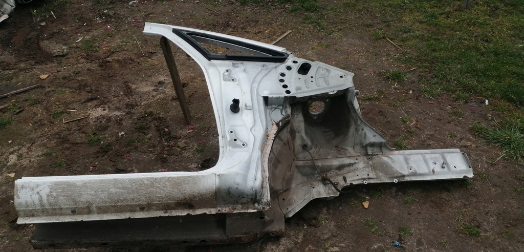 фото №1, Mitsubishi colt 04-12 лонжерон блок двигателя правый порог