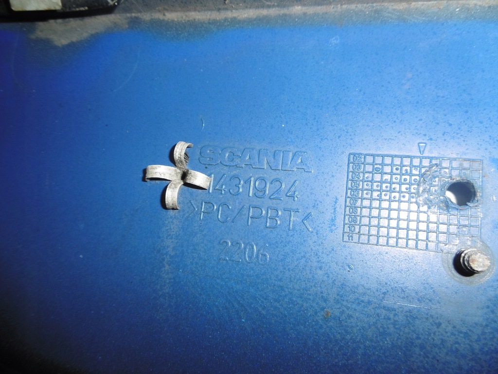 фото №15, Бампер обшивка середній scania r