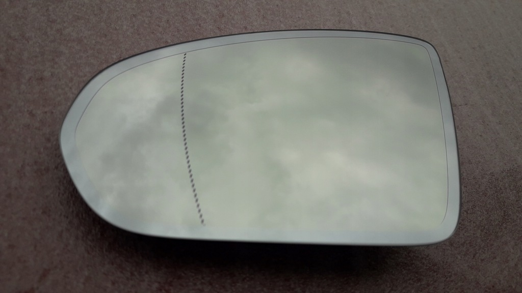 фото №1, Новый aso оригинал вкладыш левый фотохромный mercedes w118 w177 b w247 r232 w192