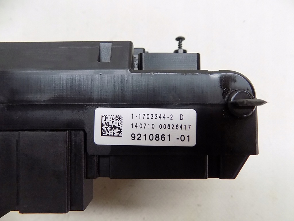 фото №5, Коробка запобіжників - bmw 5 f10 f11 9210861