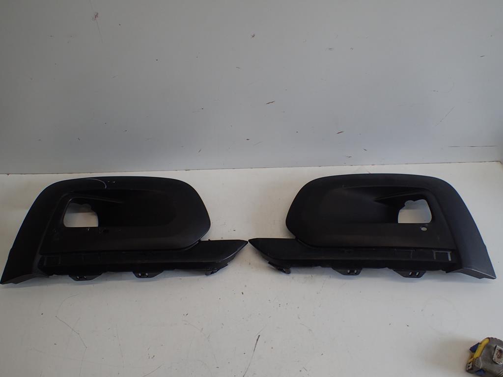 фото №1, Решітка бампера права peugeot rifter