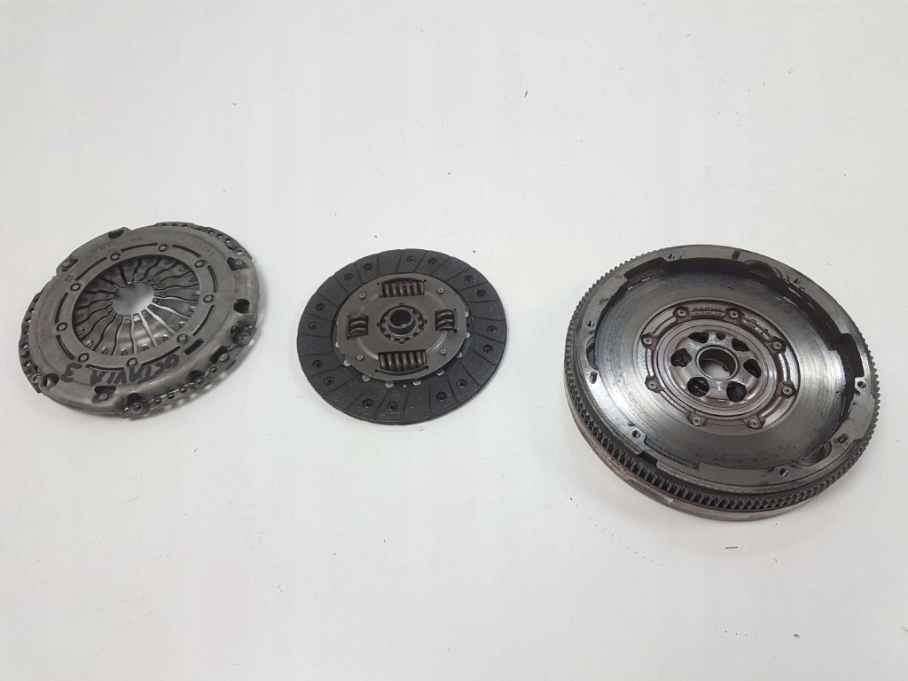 фото №1, Skoda octavia iii 1.5 tsi сцепление двухмассовый маховик комплект
