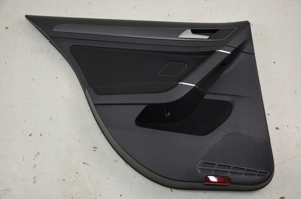 фото №1, Vw golf vii hb оббивка двері задня лівий