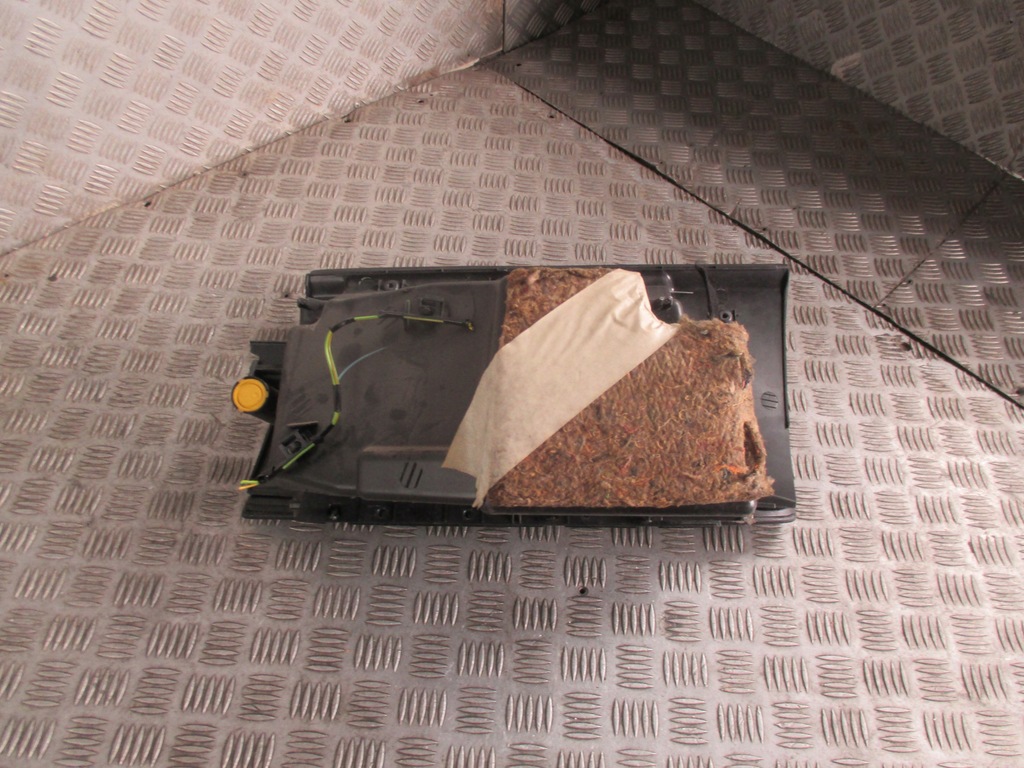 фото №4, Бардачок пассажира peugeot 407 04-08