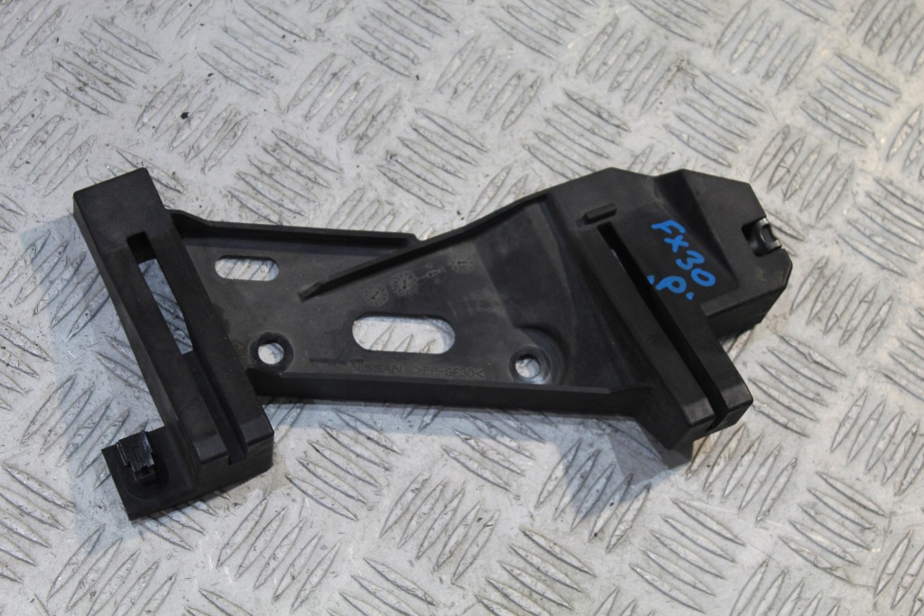 фото №1, Напрямна лампи правий infiniti fx30 ii lift