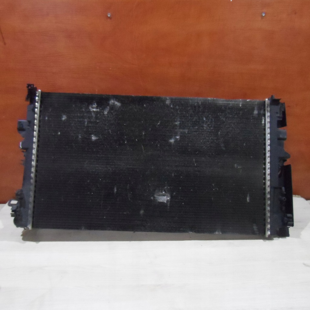 Радиатор воды пабтрубок  mercedes vito ii 639 2.2 cdi Киев