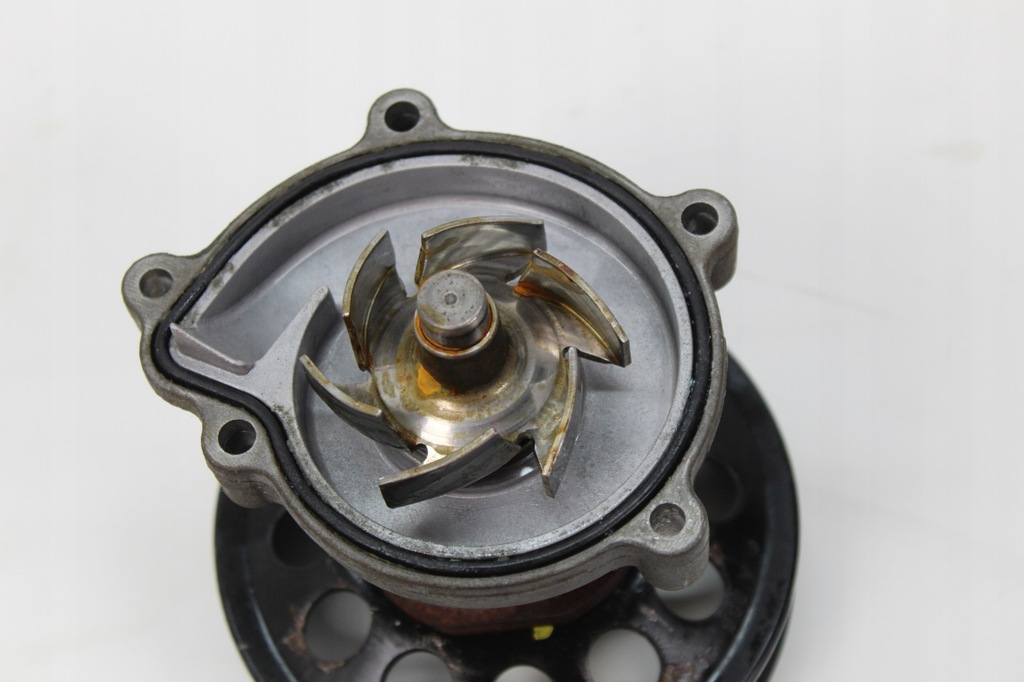 фото №2, Насос wody mercedes a-klasa w169 r2662010101