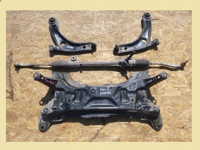 фото №1, Toyota yaris iii рычаг правый гибрид