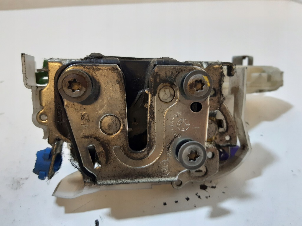 фото №6, Cabstar maxity 07- замок дверь левый