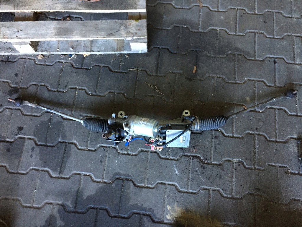 фото №1, Smart forfour 453 2015- рейка рульова 490018075r