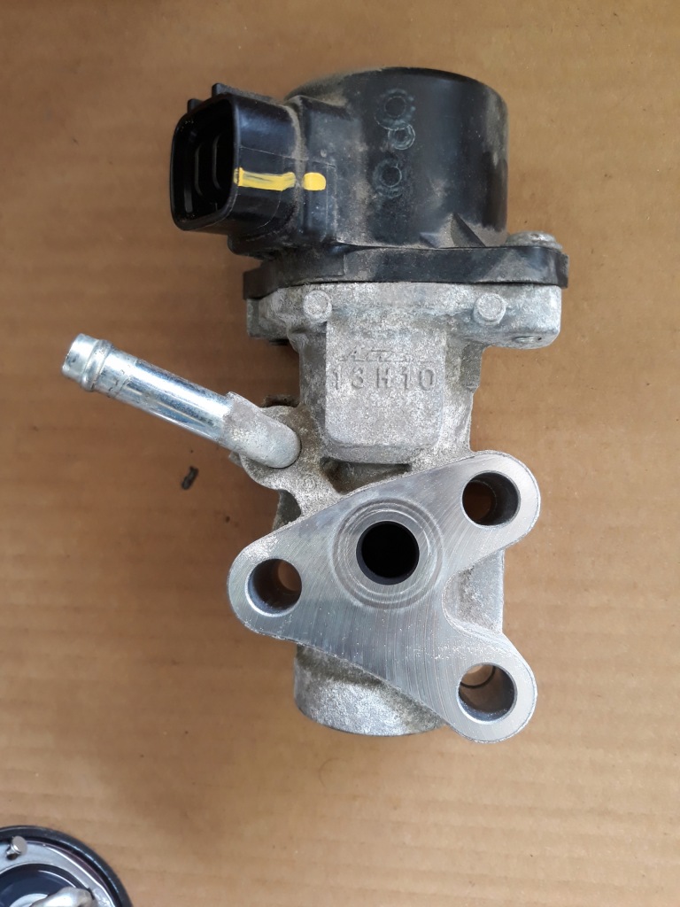 фото №1, Toyota yaris iii клапан egr 1,0 1kr