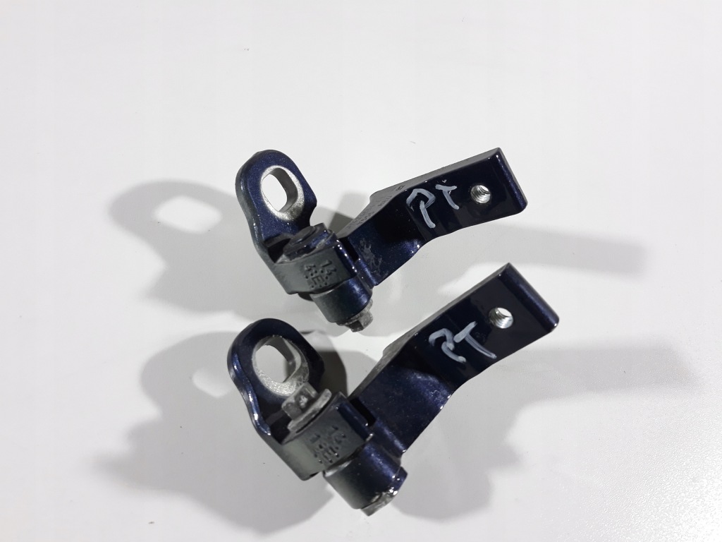 фото №1, Volvo v40 12- петля дверь правый задняя 498-46