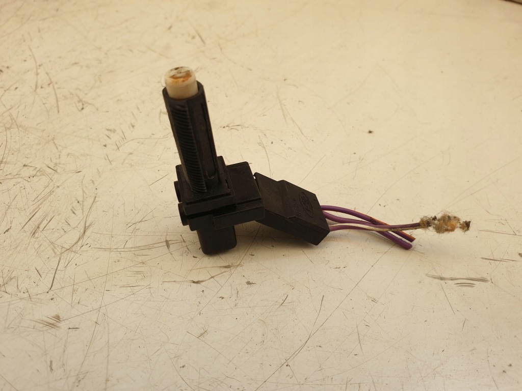 фото №1, Датчик педали стоп стоп-сигнал ford fiesta mk4 iv eu