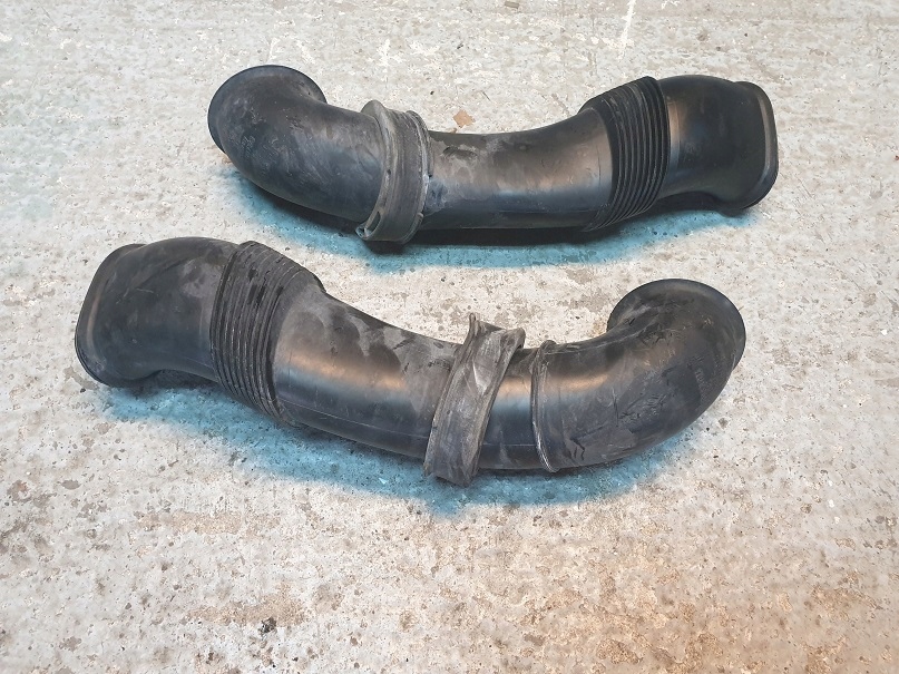 фото №1, Audi q7 4l0 труба впуск повітрозабірник повітря 7l6128752b