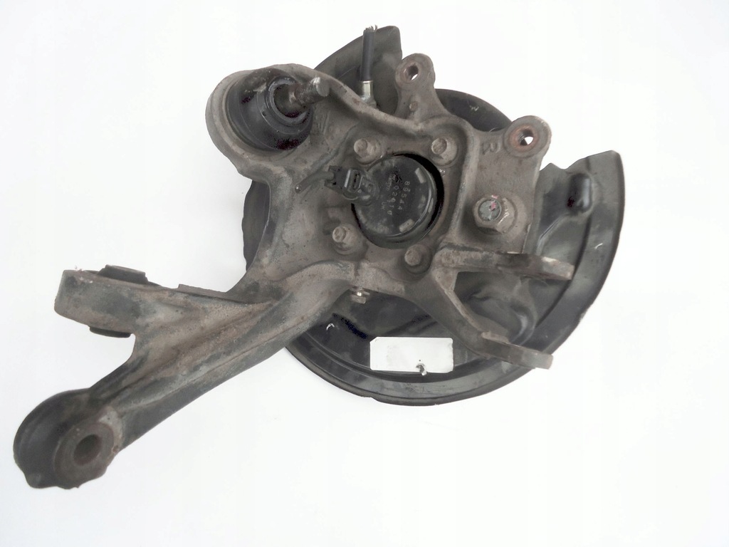 фото №2, Toyota avensis поворотний кулак ступиця задня оригінал