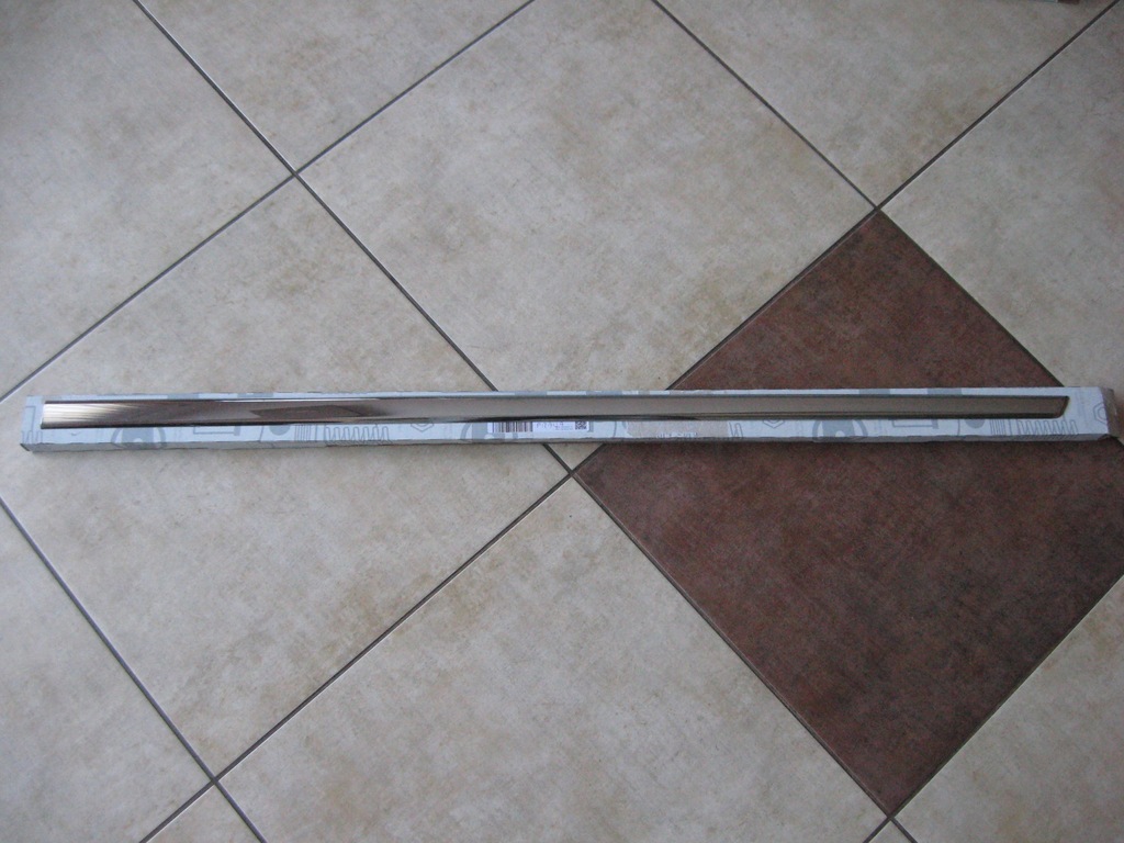 фото №7, Молдинг двері - ліва - права - mercedes glk w204