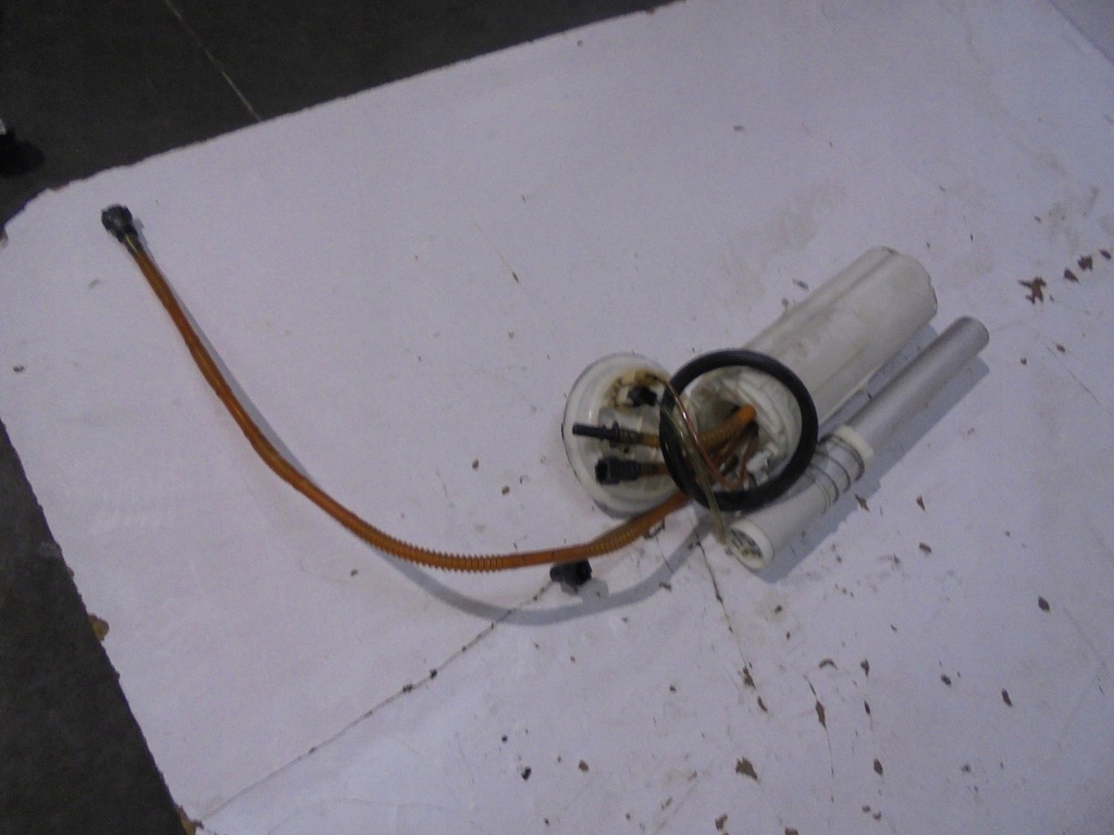 фото №1, Насос пального audi a8 d3 lift 3.2 fsi