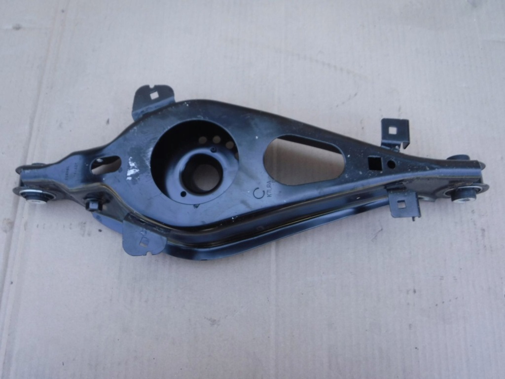 фото №3, Задній важіль поперечний ford focus mk4 hatchbak