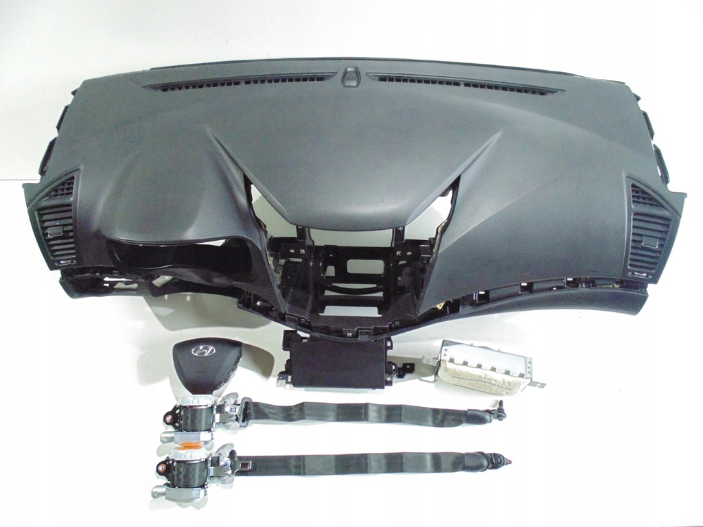 фото №1, Hyundai i40 приборная панель консоль подушка безопасности подушки безопасности ремни