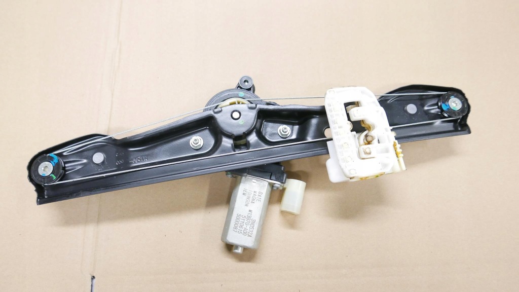 фото №1, Bmw f20 підйомник скло правий задня 7242556