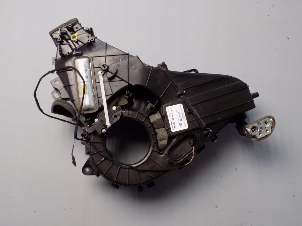 фото №1, Vw touareg 7p отопитель задняя 7p6820003a