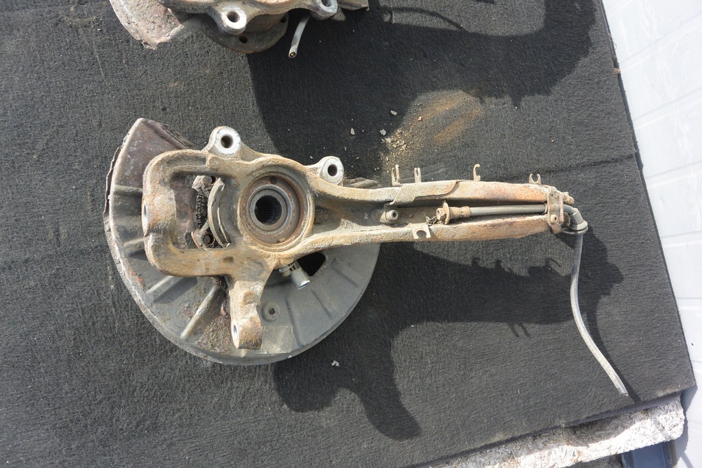 фото №10, Поворотний кулак перед 3.0 tdi audi q7 touareg 4l 7l