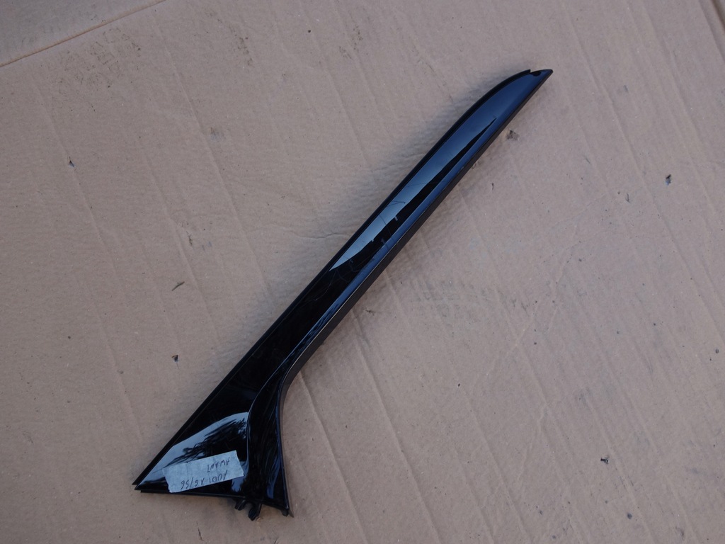 фото №1, Молдинг кришки audi a6 c8 kombi 4k9854872 права