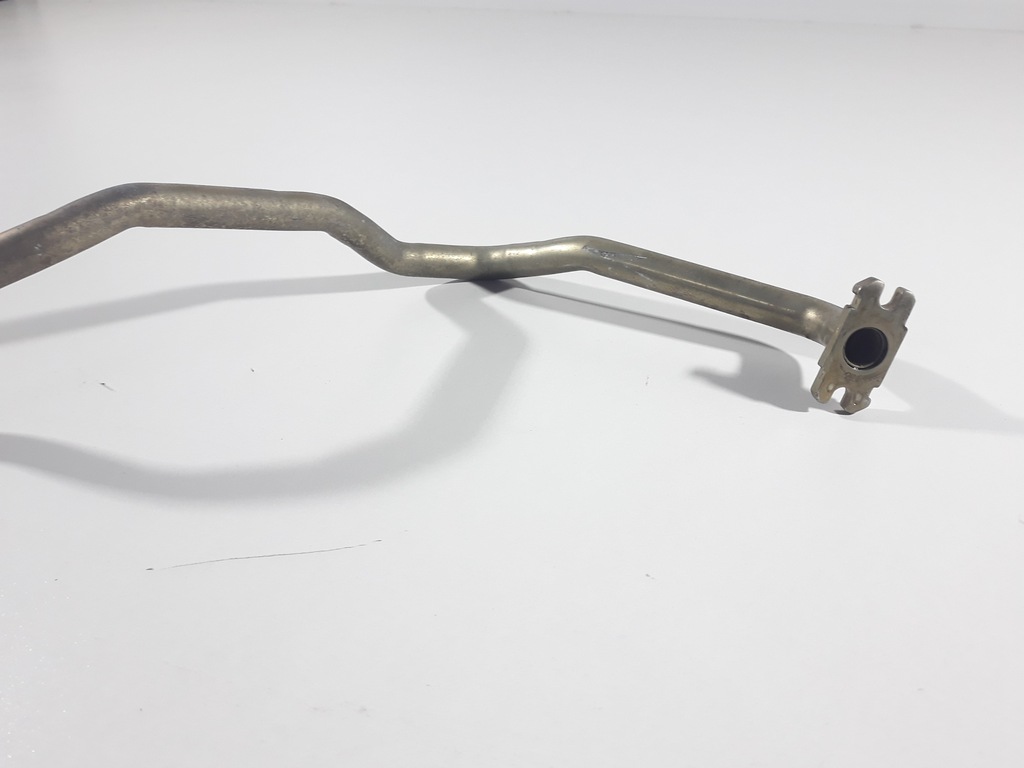 фото №10, Volvo xc60 2.0 d4 13r - трубка масла турбины