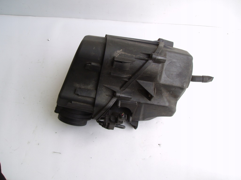 фото №1, Корпус фильтра воздуха 3.2 fsi audi a8 d3 lift