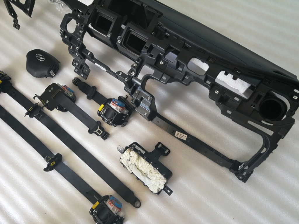 фото №3, Консоль приборная панель hyundai kona подушки безопасности подушка безопасности