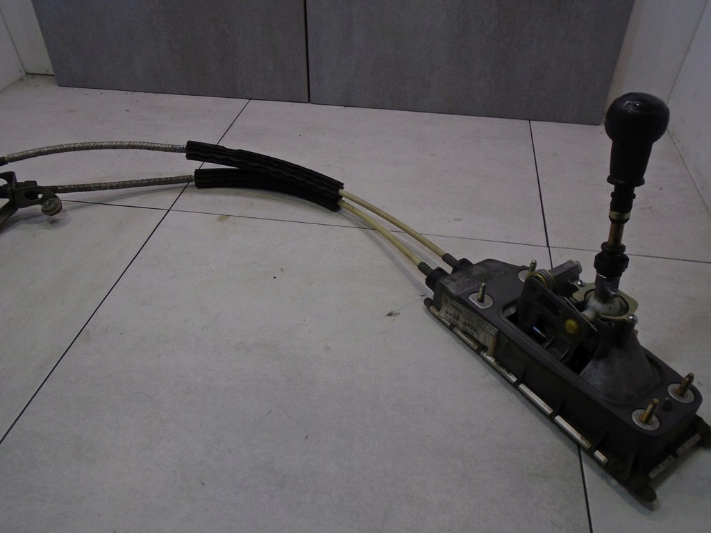 фото №5, Выборщик передач тросы seat ibiza iii w06q0711049al