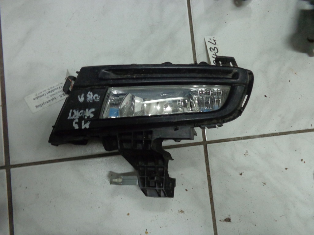 фото №1, Mazda 3 sport 2006-2009 противотуманная фара левый оригинал lift
