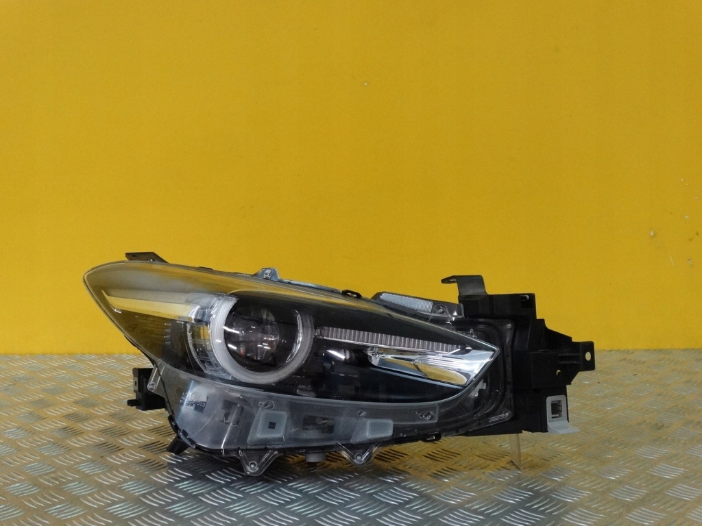 Купить Mazda 3 рестайлинг  2016- фара фара правый  full led