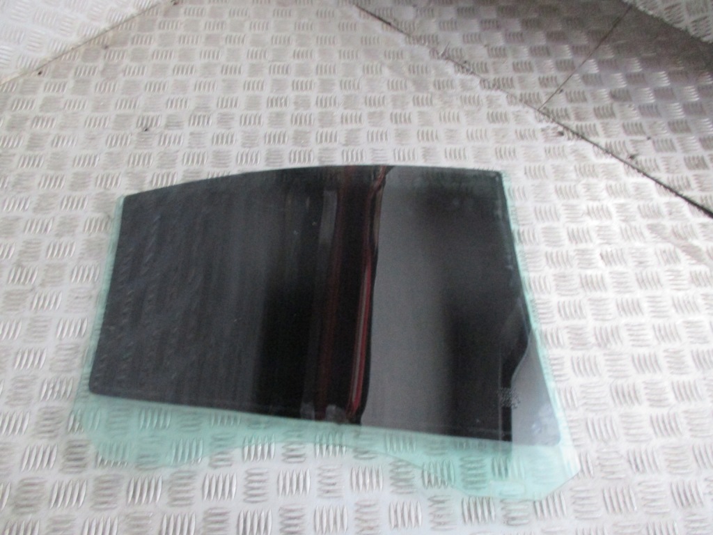 фото №4, Стекло дверь левая задняя треугольник volvo s80 ii