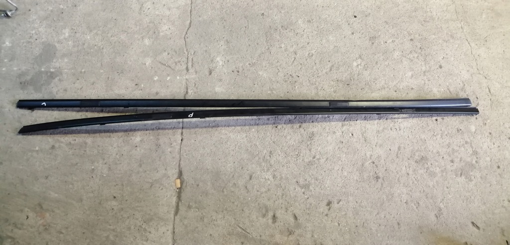 фото №1, Mazda 2 07-14 3d молдинг дахова