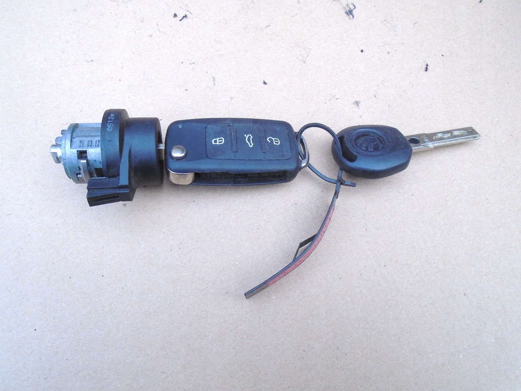 фото №1, Fabia ii roomster rapid замок зажигания ключи pilot