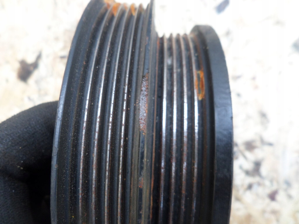 Шків колінчастого вала toyota avensis d4d t25 1cd ремінь Оригінал