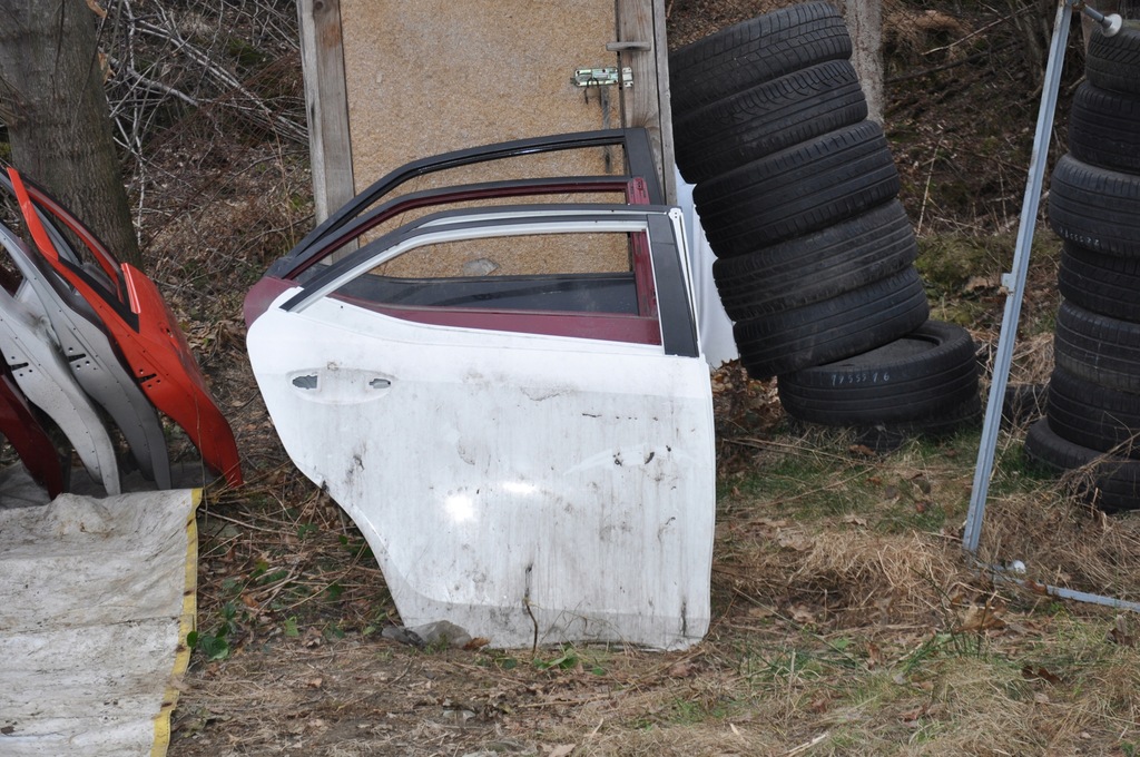 фото №6, Toyota corolla e16 e 18 двері лівий задня