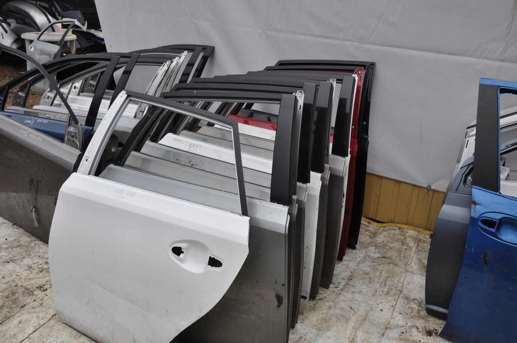 фото №13, Двері правий задня задні праве toyota auris ii сірі