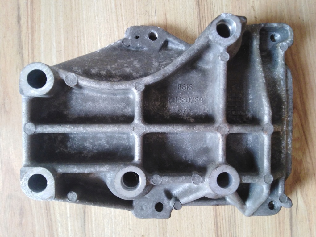 фото №1, Alfa romeo 156 jtd основание кронштейн компрессор 569