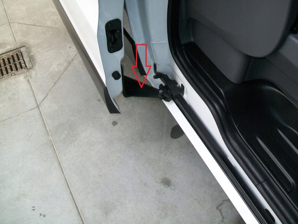 фото №5, Ролики дверь раздвижных правых vivaro trafic iii