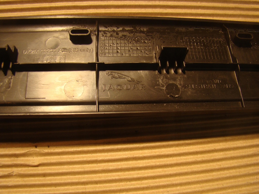 фото №7, Jaguar xf молдинг порог правый перед 8x23-13200-af