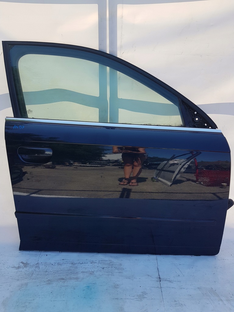 фото №1, Audi a4 b7 дверь правый перед